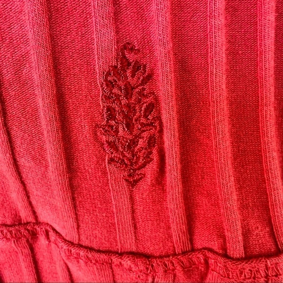 FREE PEOPLE RIBBED LAYERING CENTER TOP SIZE LARGE RED NWT - Picture 8 of 10